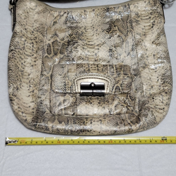 Authentic Coach Kristin Python Embossed Leather Hobo - Picture 13 of 15